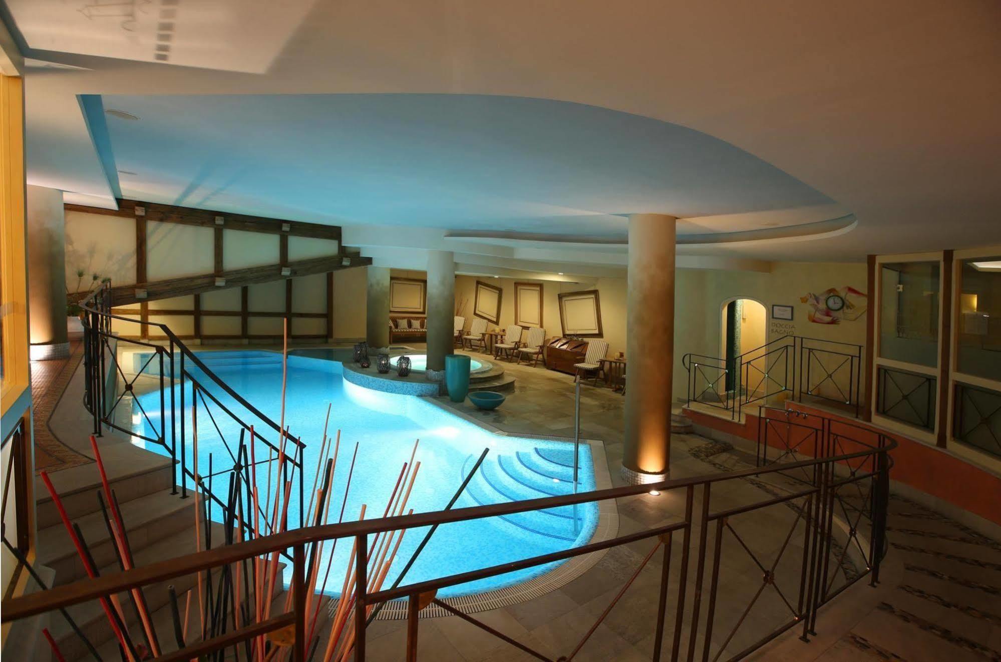 Alpen Suite Hotel Madonna Exterior foto