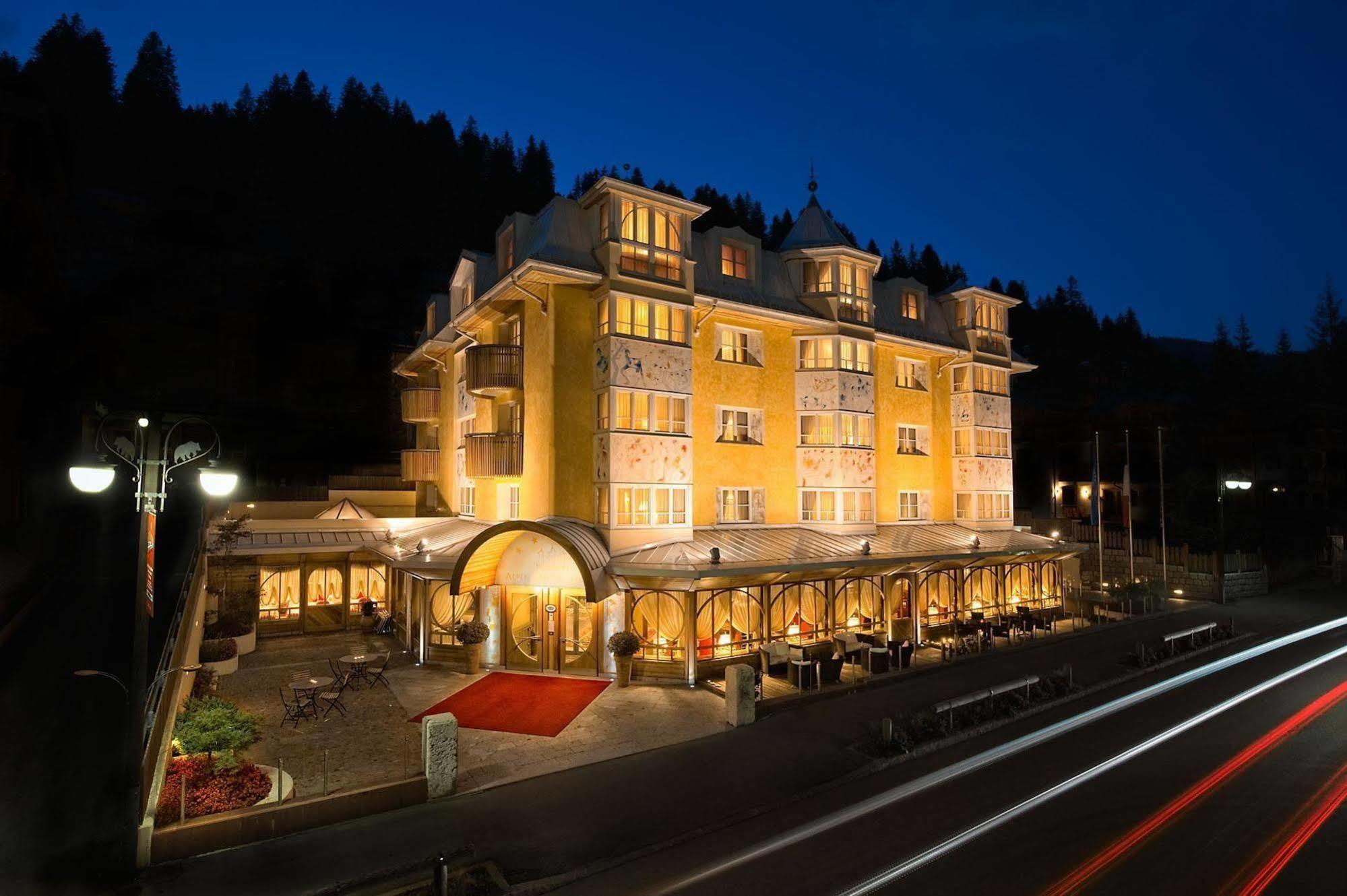 Alpen Suite Hotel Madonna Exterior foto